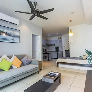 Sky Apartment George Town